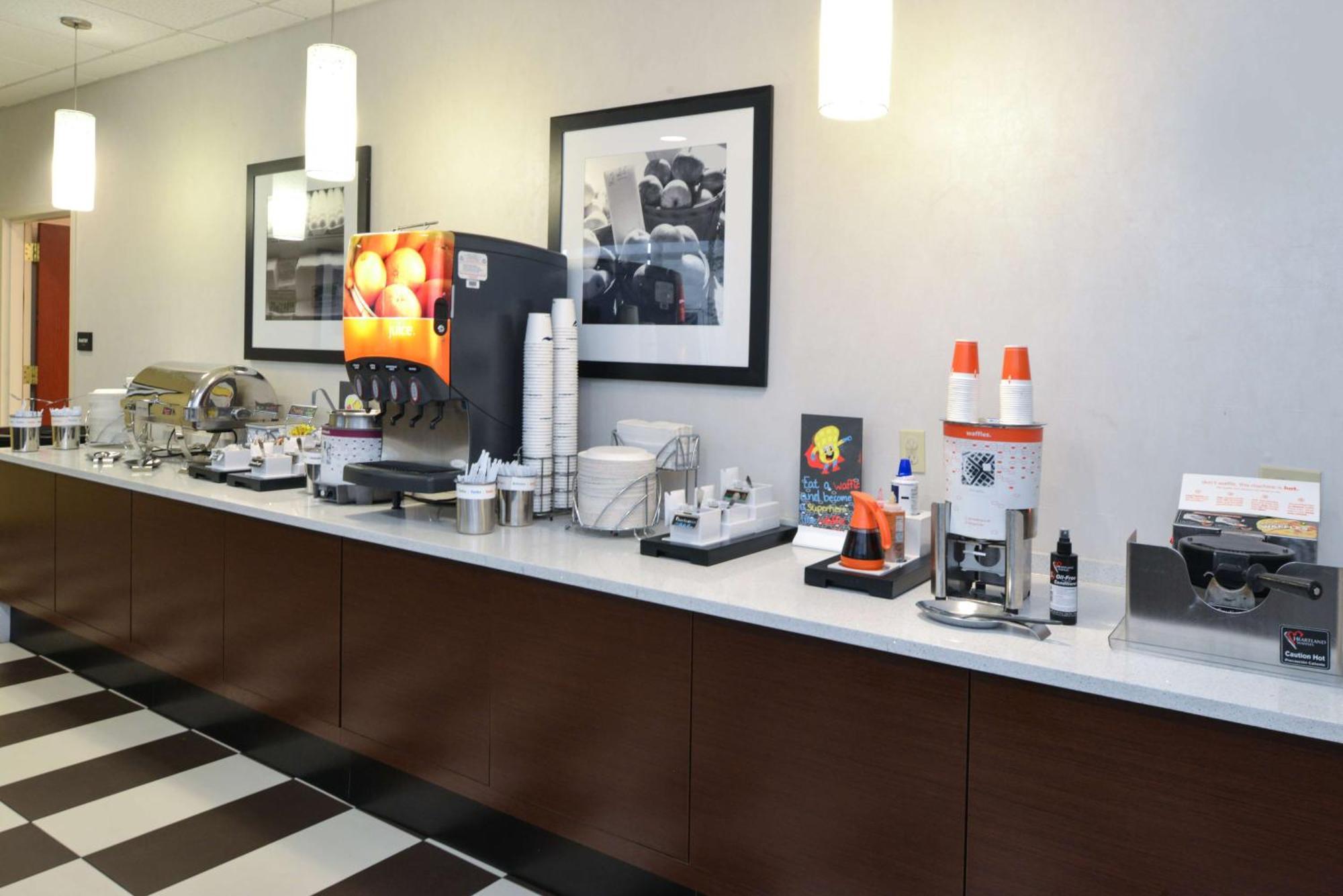 Hampton Inn Carbondale Bagian luar foto
