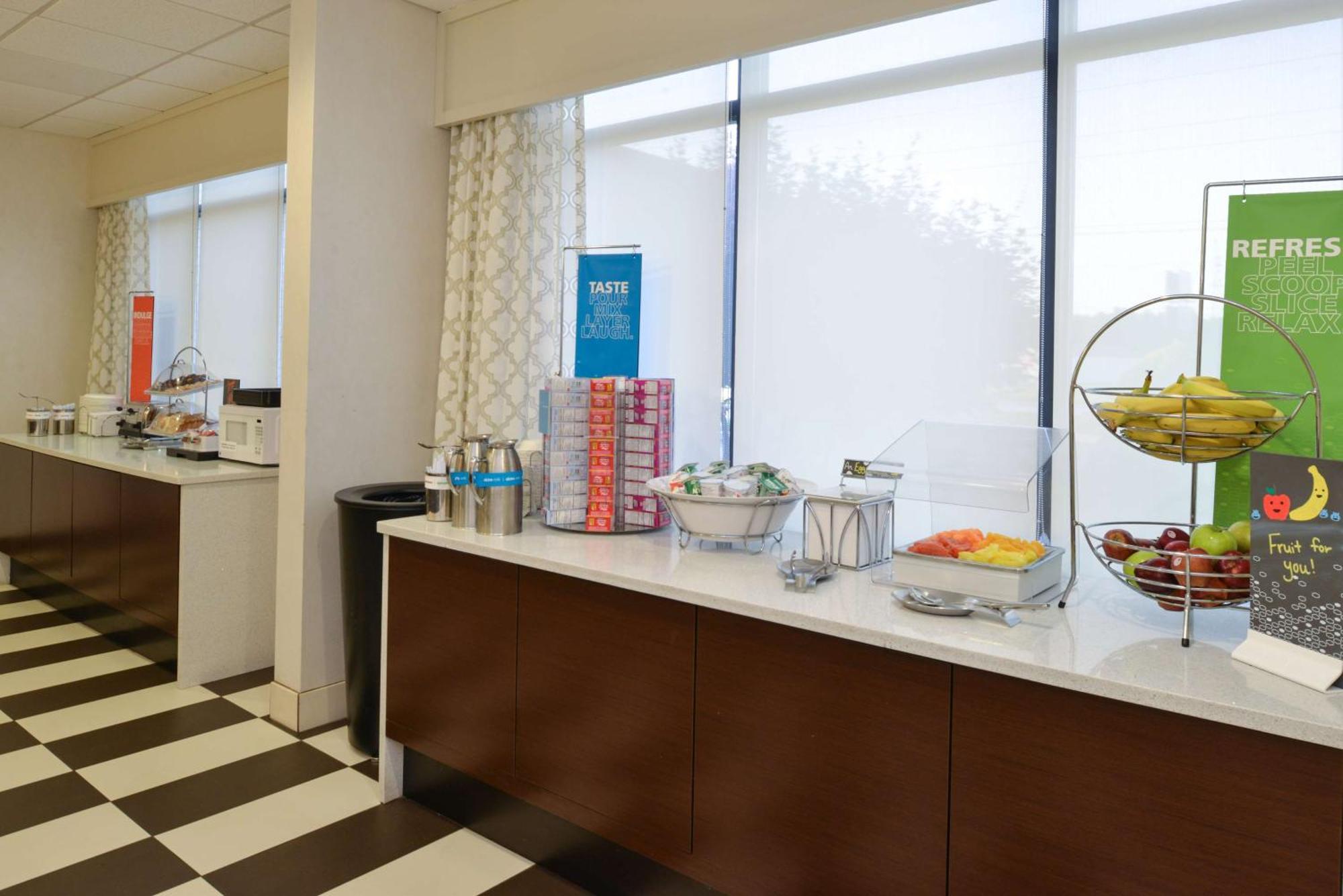 Hampton Inn Carbondale Bagian luar foto