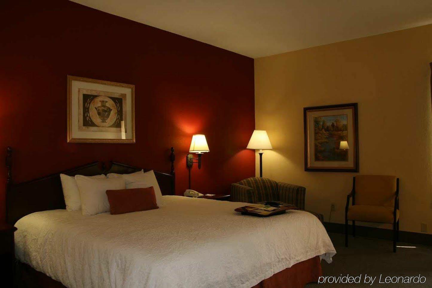 Hampton Inn Carbondale Bagian luar foto