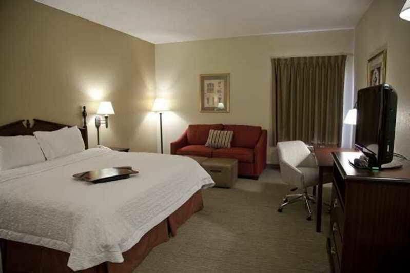Hampton Inn Carbondale Bagian luar foto